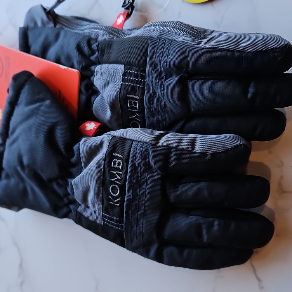 Kombi Kids' Black and Gray Peewww Winter Gloves S/M 3-5x NWT